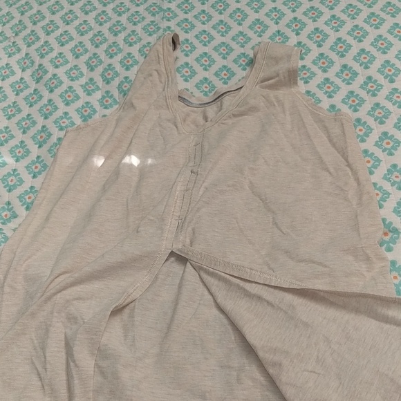 ivivva tank - Picture 3 of 6